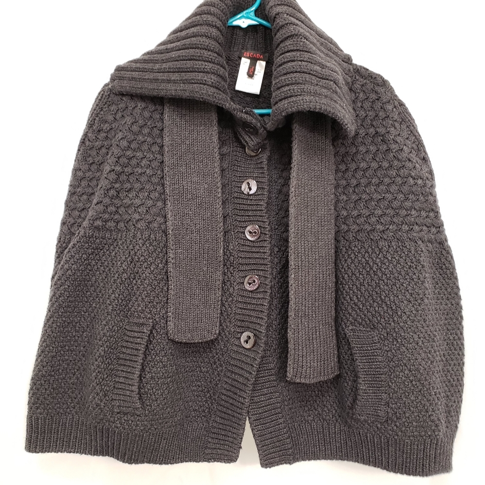 Escada knit wool cape